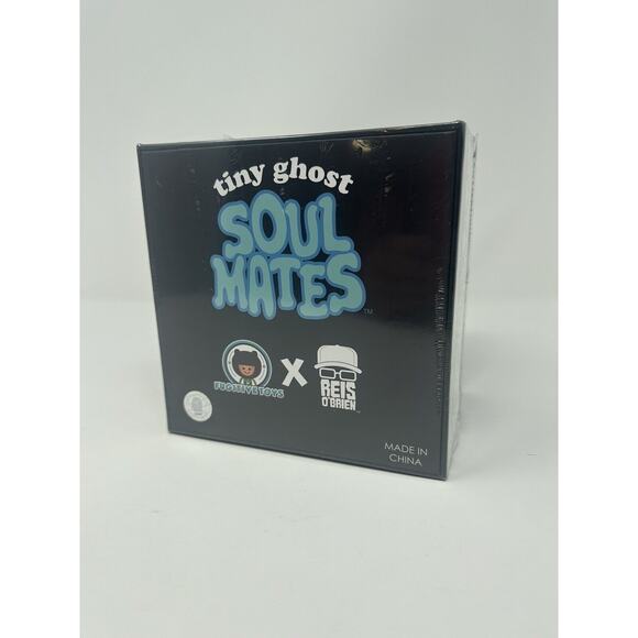 Tiny Ghost TG Soul Mates Water Vessel William Vinyl Figure LE 200 Sealed IN HAND - Picture 3 of 3